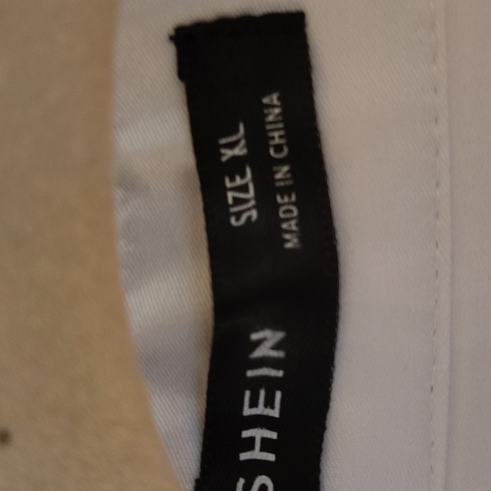 EUC Shein men's collared, long sleeve, dress shirt. White and metallic gold - Picture 6 of 7